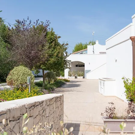 Дом отдыха In Остуни